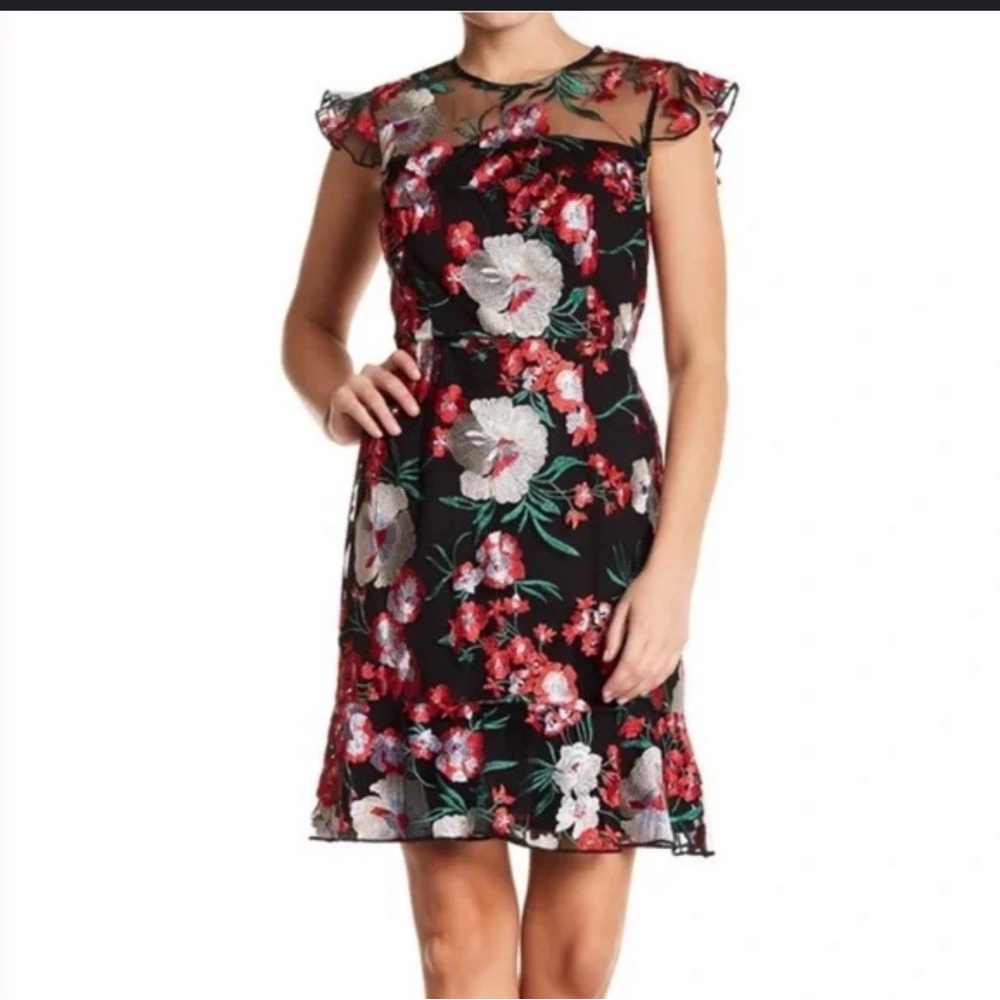 Donna Morgan floral dress !! Final price